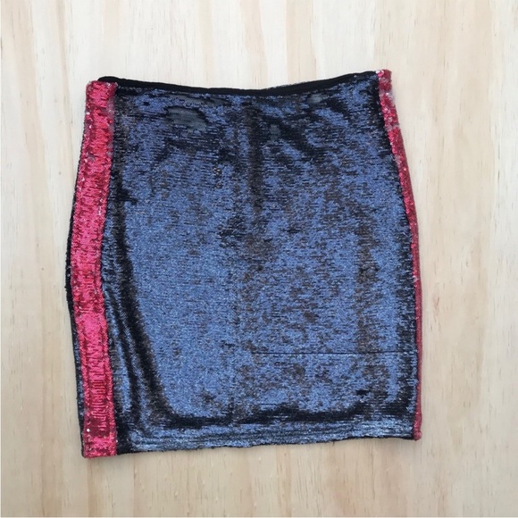 NWT IRO Colinne Black & Red Metallic Sequin Stretch Jersey Mini Skirt - Picture 5 of 7